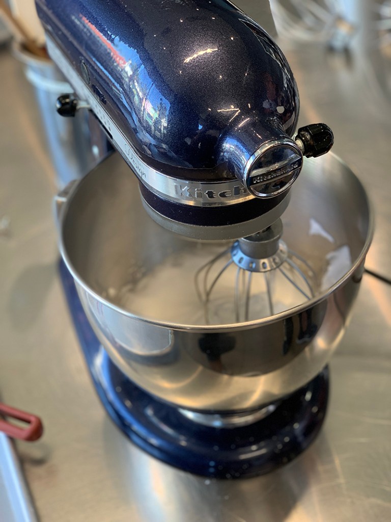 #gallivers_travels @galliverstravels
#cookingclass #frenchmacrons #gourmandise #bakingisfun #culinarybackyardadventures