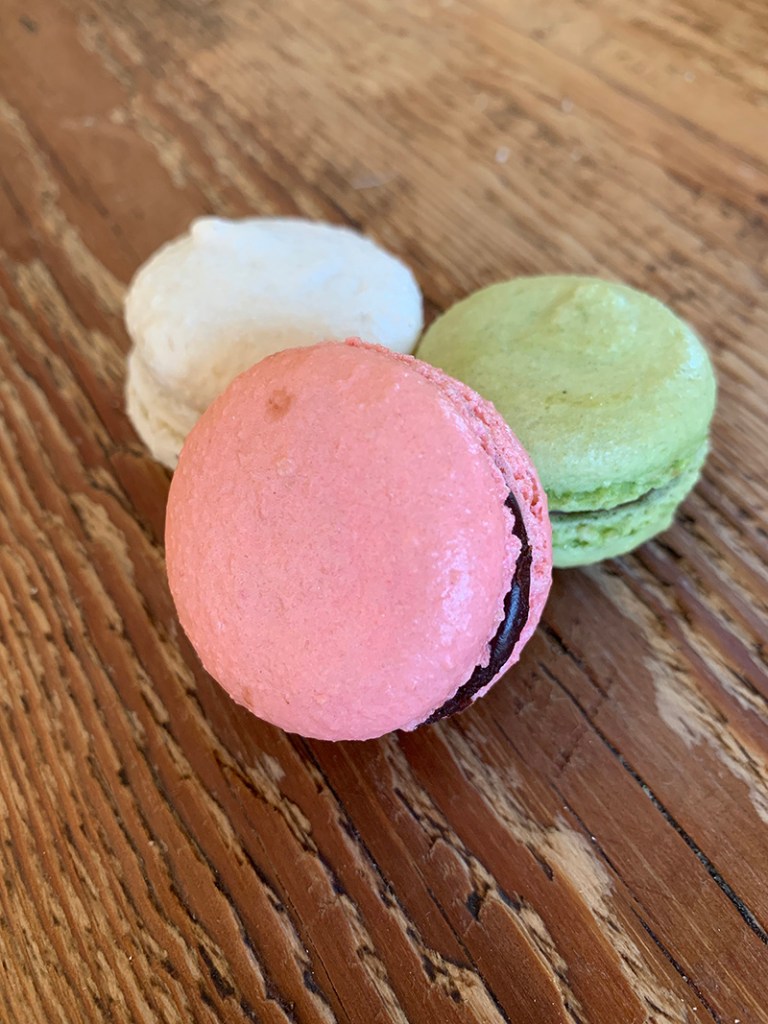 #gallivers_travels @galliverstravels
#cookingclass #frenchmacrons #gourmandise #bakingisfun #culinarybackyardadventures