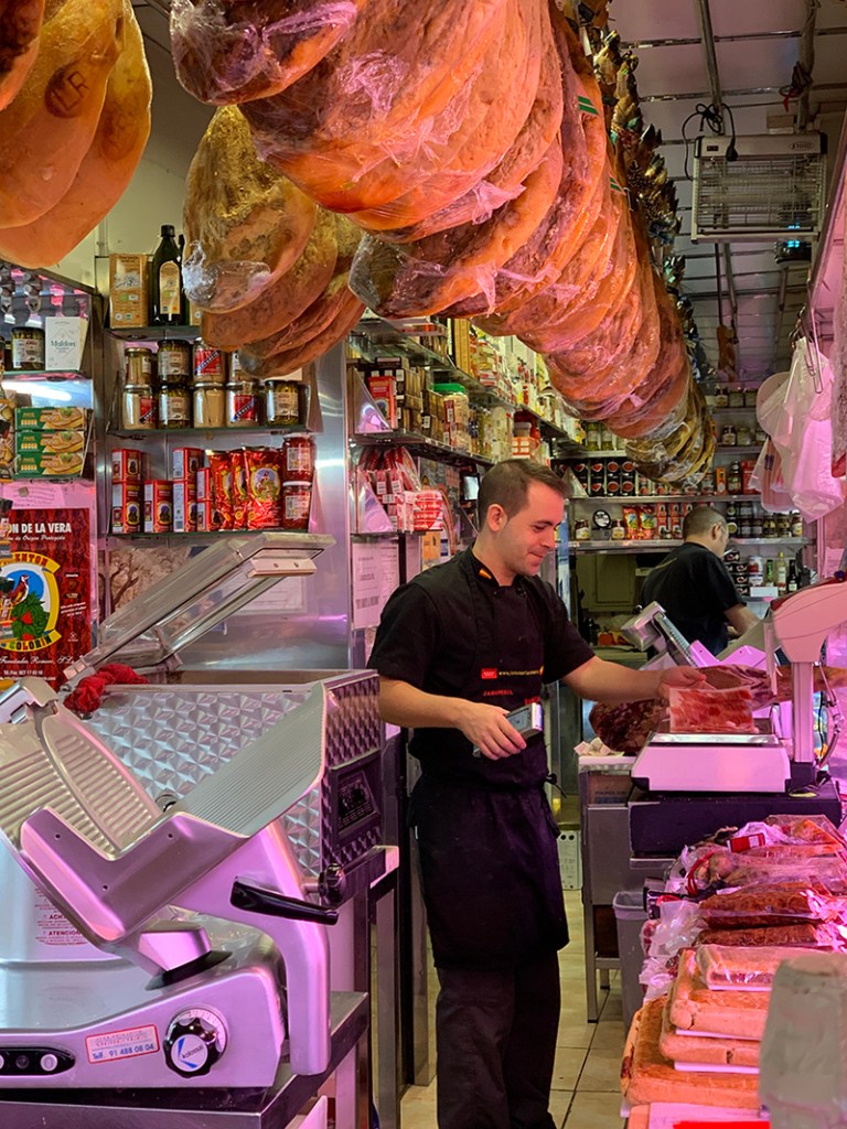 #gallivers_travels #devourtours #becurious #madrid #huertas #foodtours #foodies