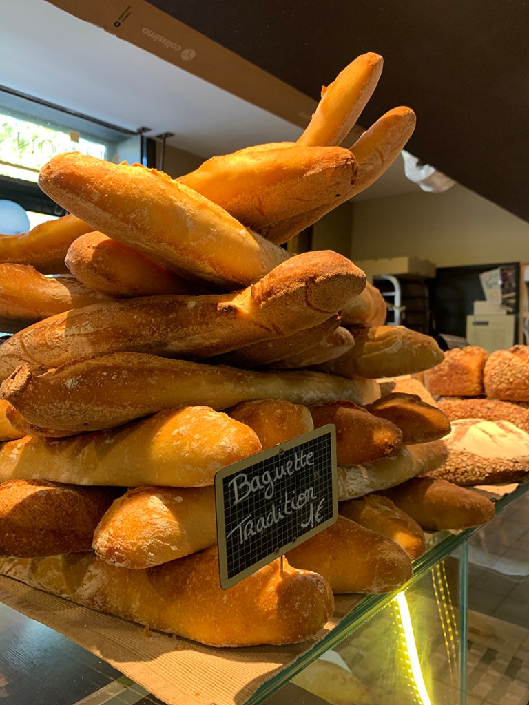 #gallivers_tours #avignongourmet #foodie #avignon #france #shoplocal #bread #eatlocal